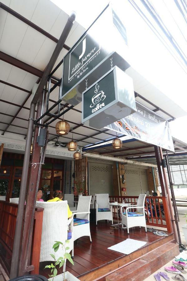 Little Jasmine By The River Phitsanulok Exterior foto